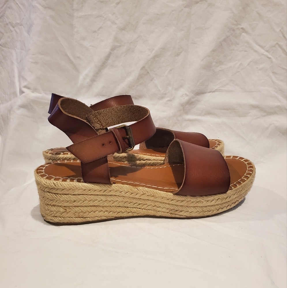 Universal Thread platform tweed Rae Faux leather women's sandals size 8 1/2